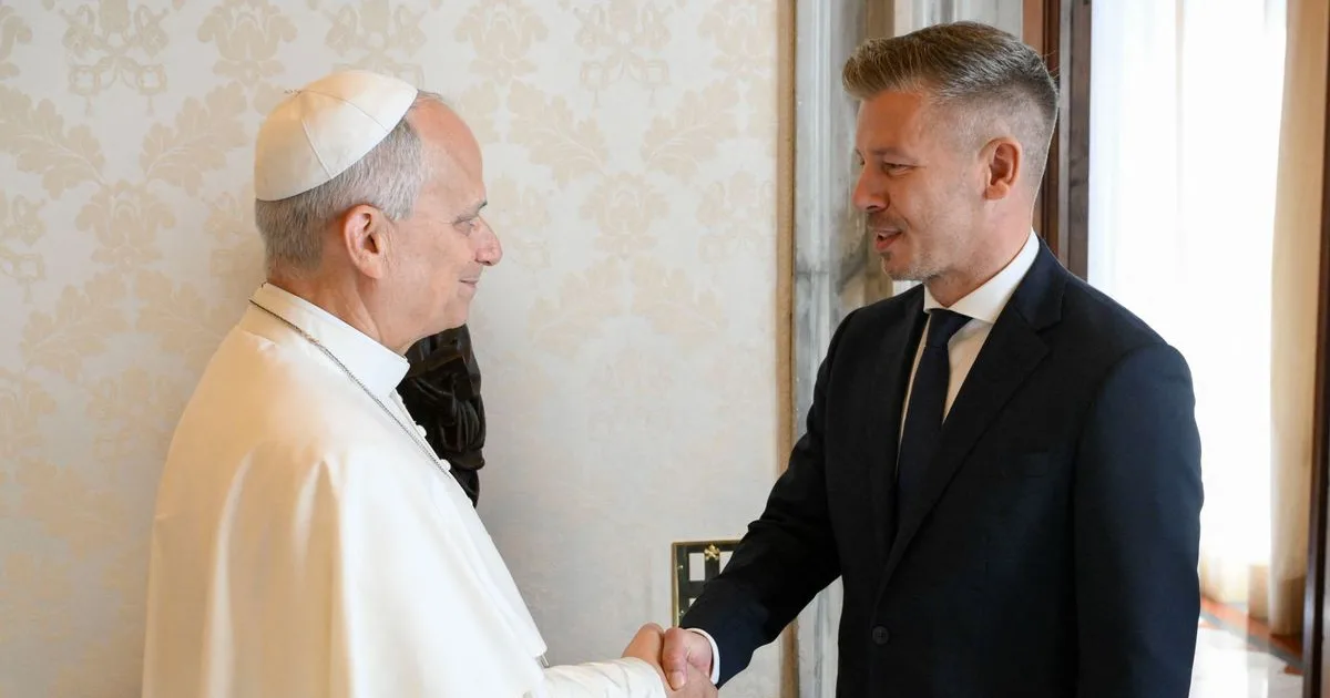 Magyar Péter meghívta hazánkba XIV. Leó pápát: mit üzent a katolikus egyházfő?