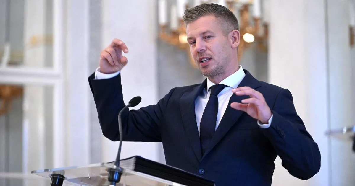Magyar Pétert váratlanul érte: Putyin szóvivője elszólta magát, durva büntetés jöhet
