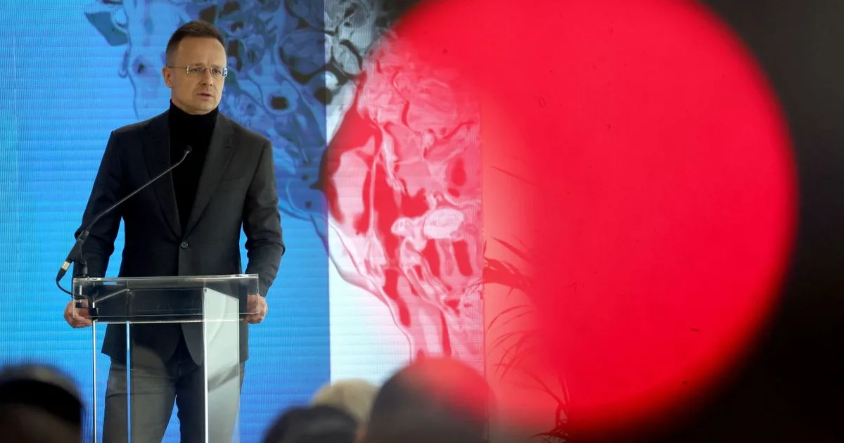 Megszólalt Szijjártó Péter: messze van Magyarországtól