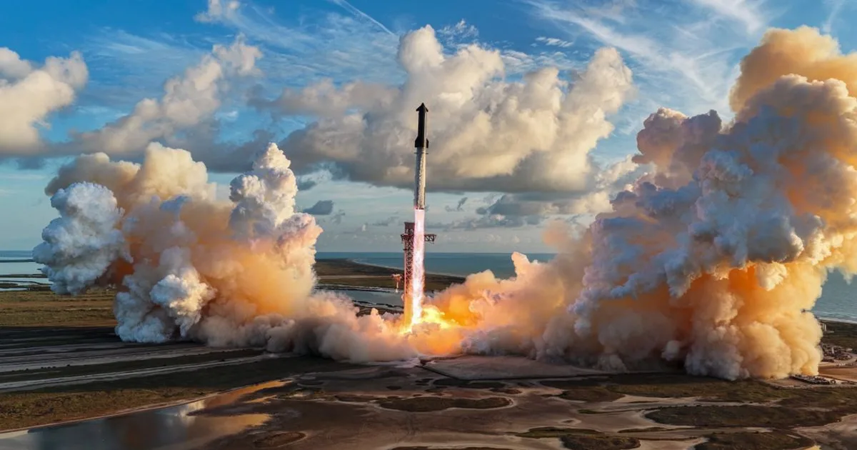 SpaceX óriásrakétája először kerülte meg a Földet