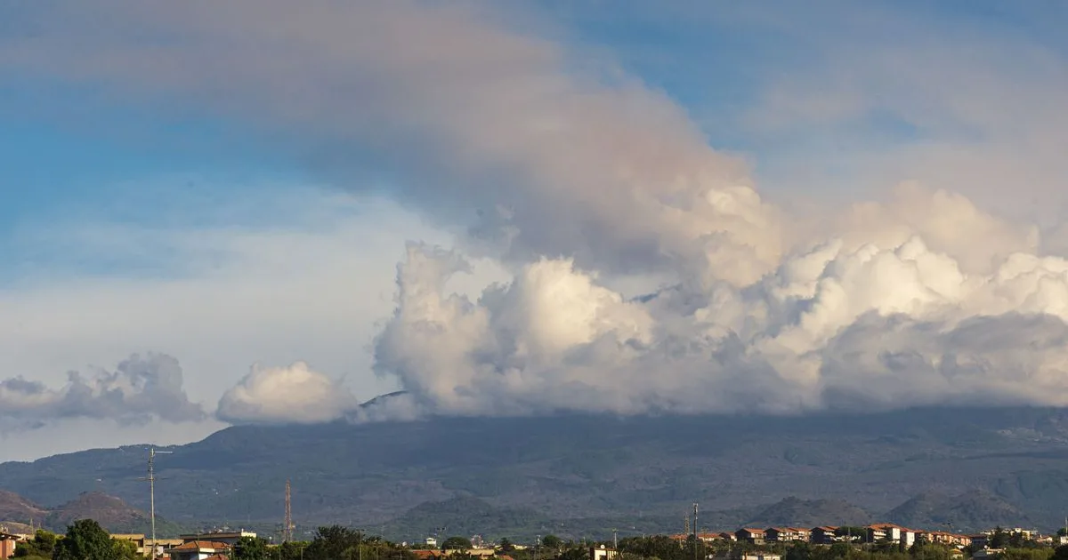 Újra kitört az Etna, leállt a repülőtér, magyar járatok is érintettek