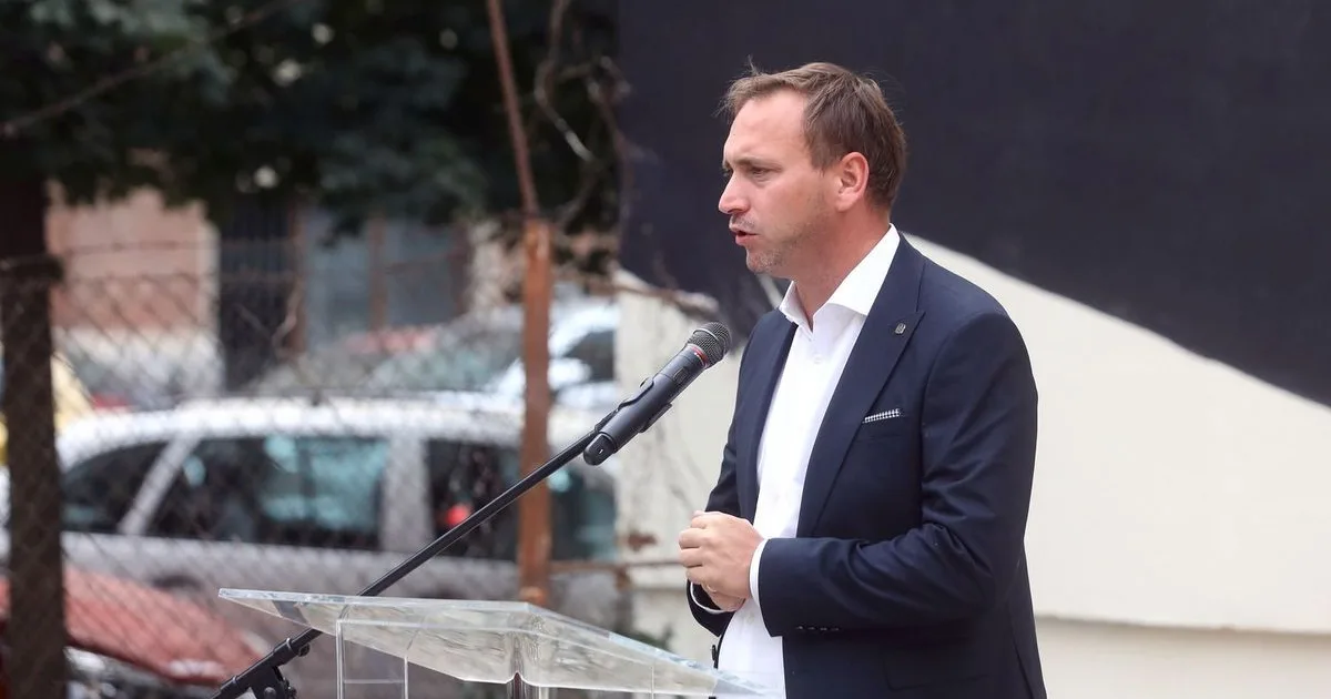 Váratlan döntés: kiengedték Őrsi Gergelyt, de nyomkövetőt kapott