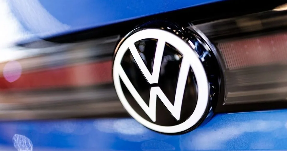 VW kiesett a DAX-ból, tovább zuhanhat az árfolyam