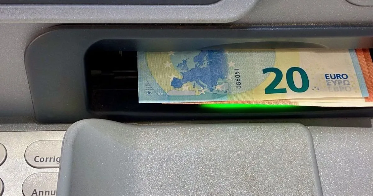 ATM-hálózat csalta ki a magyarok pénzét, a GVH elképesztő trükköt leplezett le