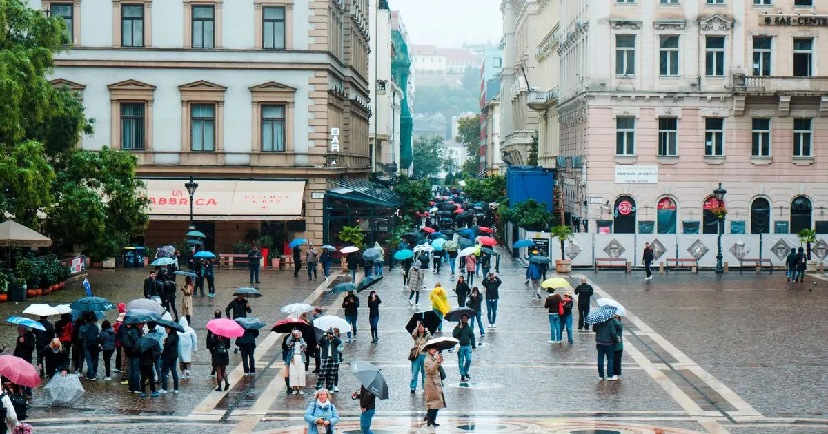 Itt a fordulat az időjárásban: órákon belül országos eső jön, mutatjuk, hol esik a legtöbb