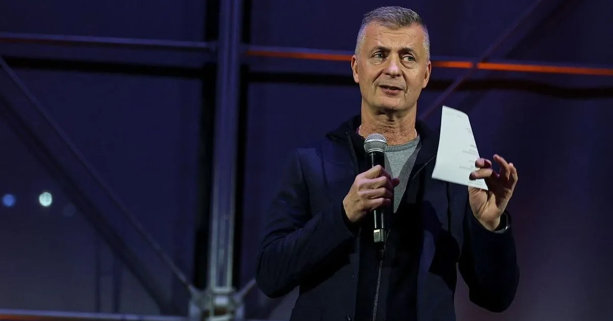 Magyar Péter kommentben üzente meg Kubatov Gábornak, meddig maradhat a Fradi élén