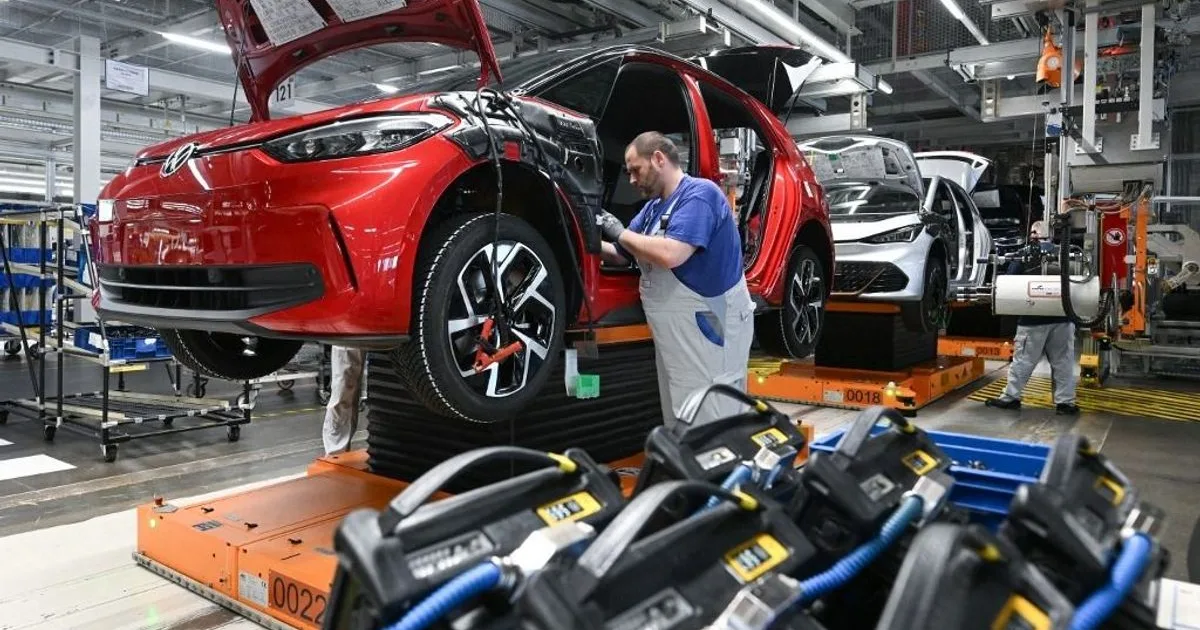 Máris pörög az autóipar, a BYD még sem termel – de az összkép fájdalmas