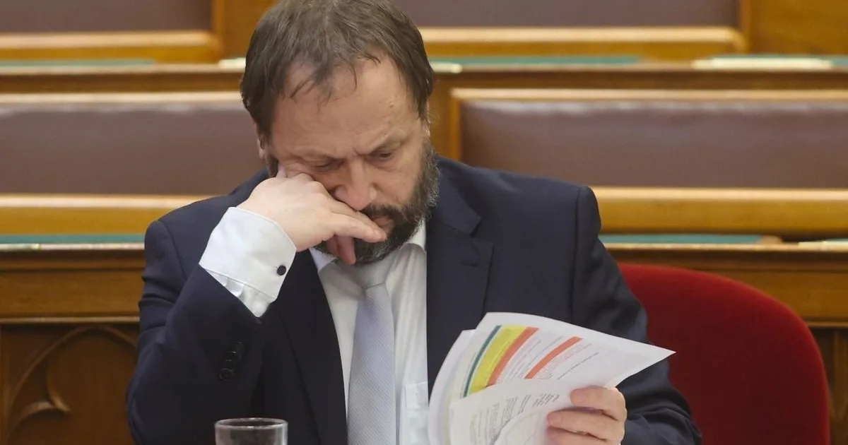 Megugrik az államadósság, 7,5 százalékos hiánnyal számol a kormány