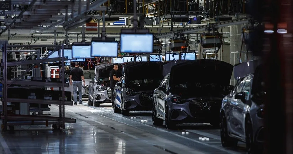 Mercedes-dolgozók kapnak ajánlatot: nagy pénz az önkéntes távozásért