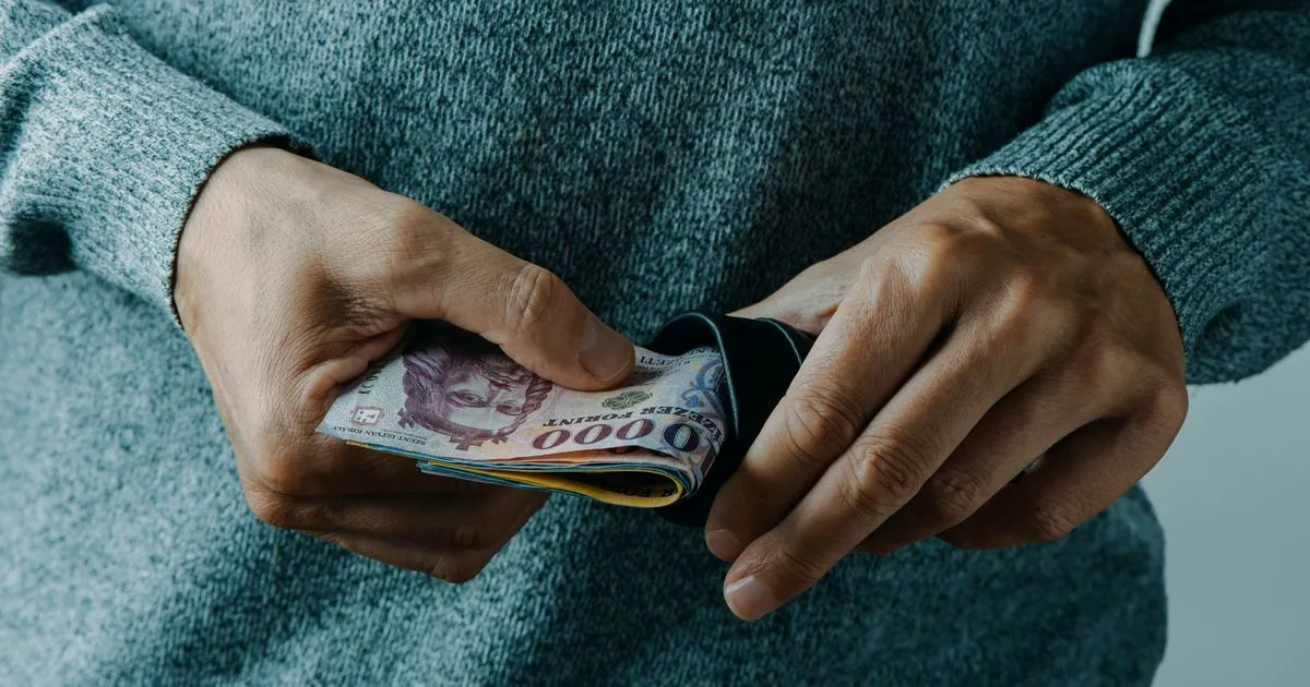 Üzleteket sodorhat veszélybe a kataemelés: a vendég fizet, vagy az üzlet zár be?